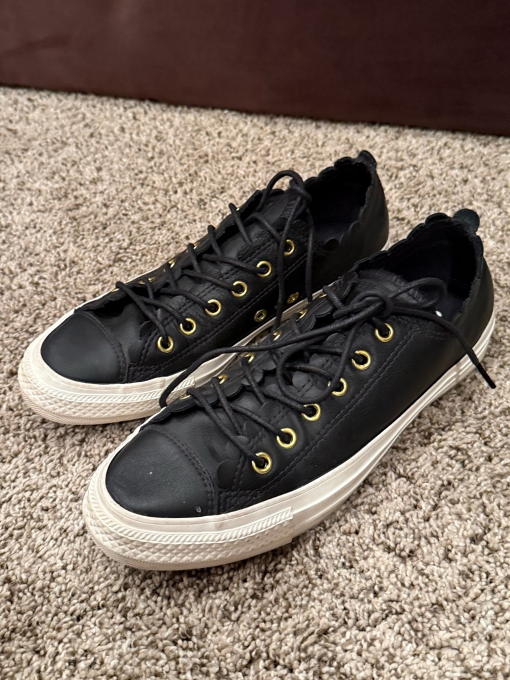 Scalloped leather Converse